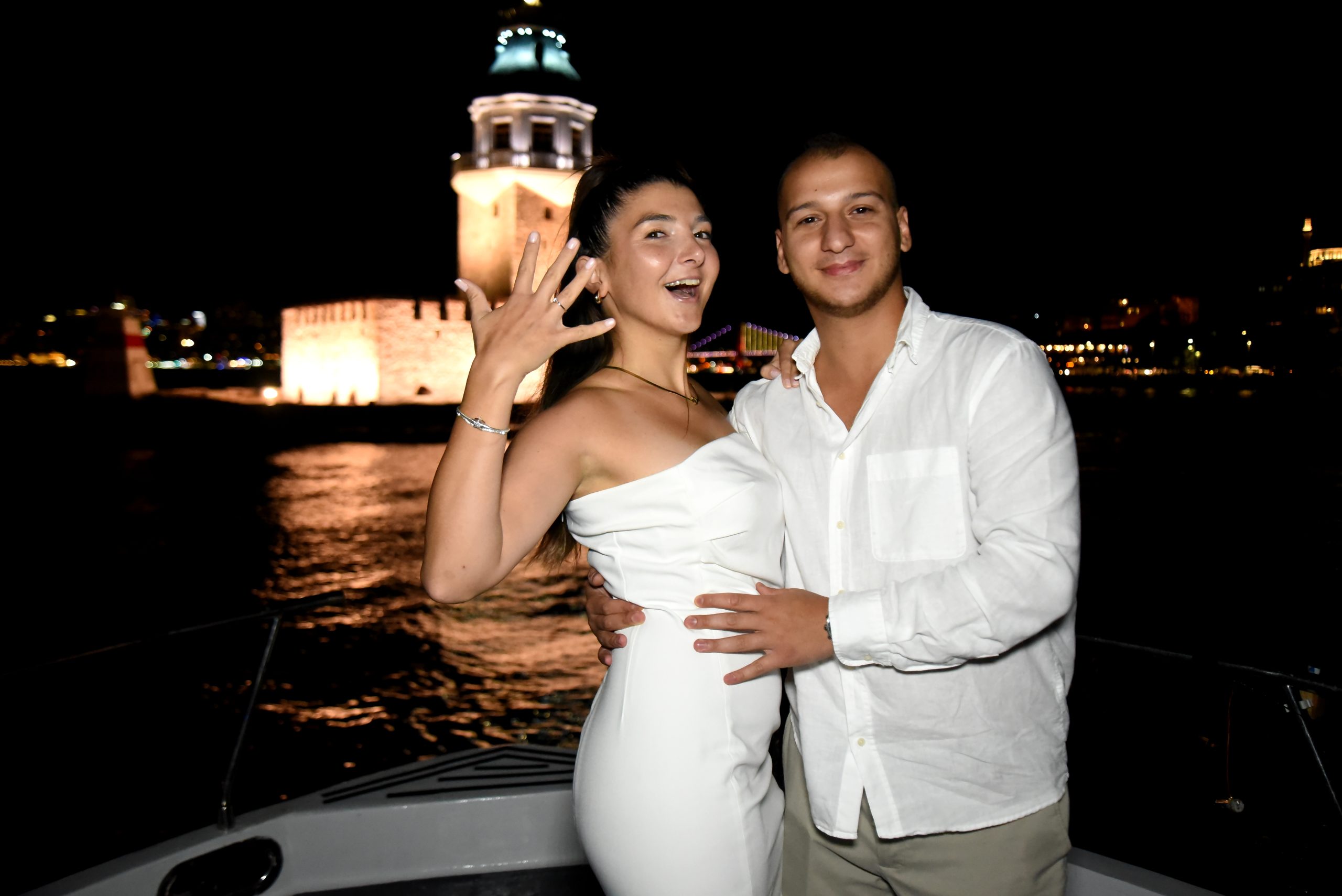 Kız Kulesinde Evlilik Teklifi